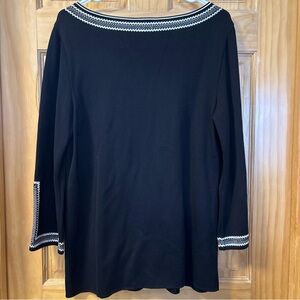 Escada Black Knit Top with White Accents Size 42 or USA sz 14